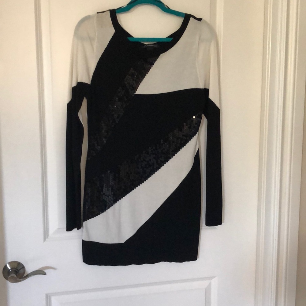Black & white sequined sweater